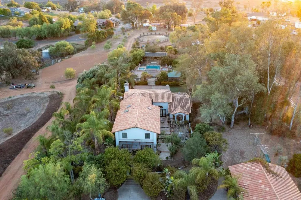 20276 Rancho Villa Road Ramona, CA 92065