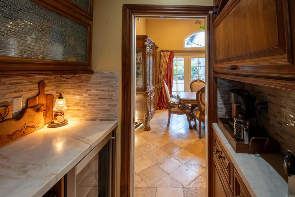 20276 Rancho Villa Road Ramona, CA 92065