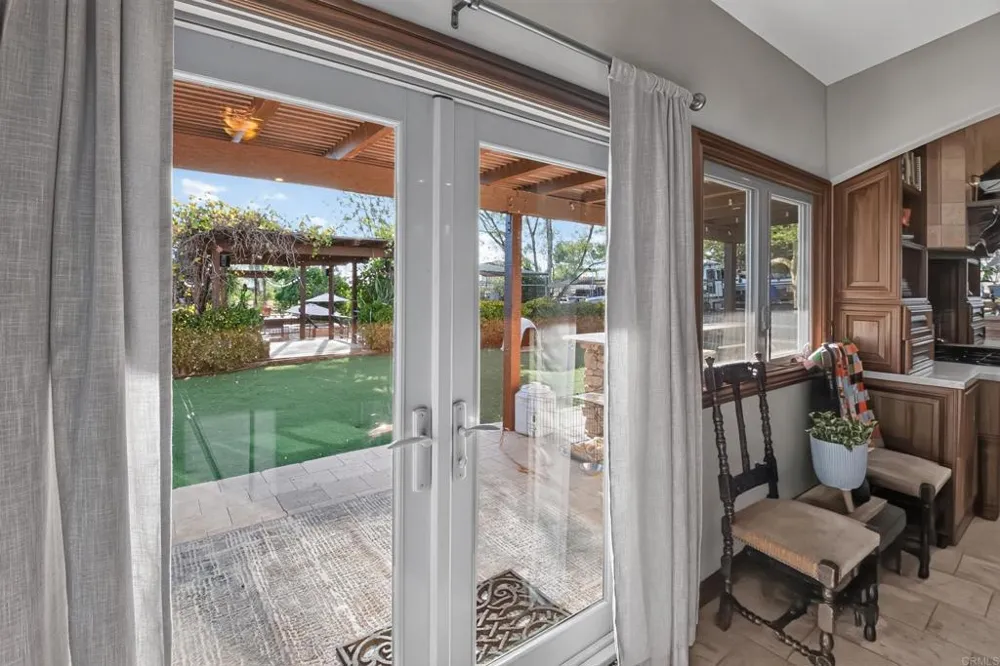 20276 Rancho Villa Road Ramona, CA 92065