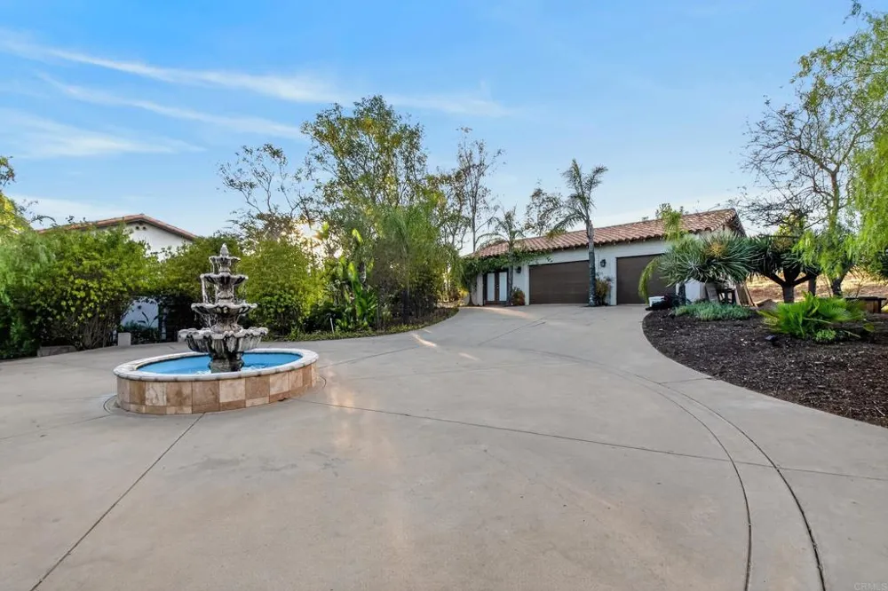 20276 Rancho Villa Road Ramona, CA 92065