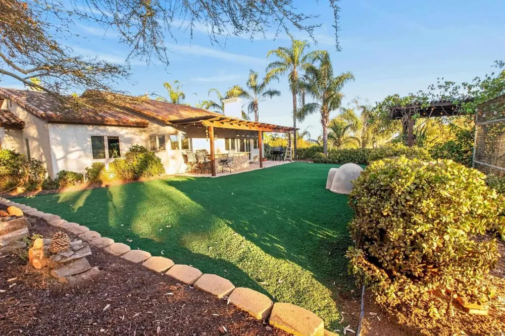 20276 Rancho Villa Road Ramona, CA 92065