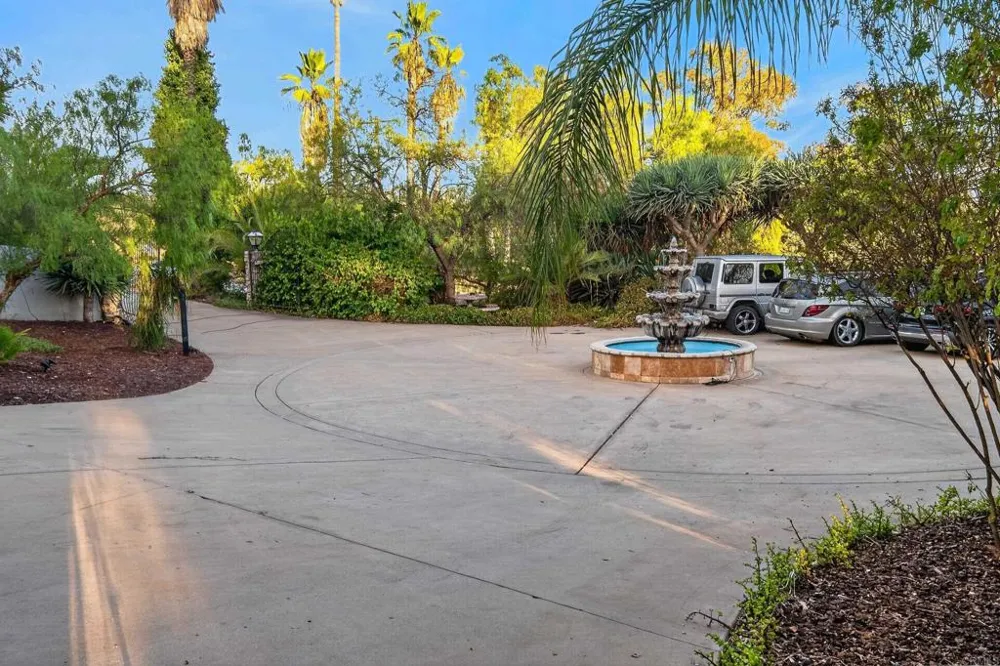 20276 Rancho Villa Road Ramona, CA 92065