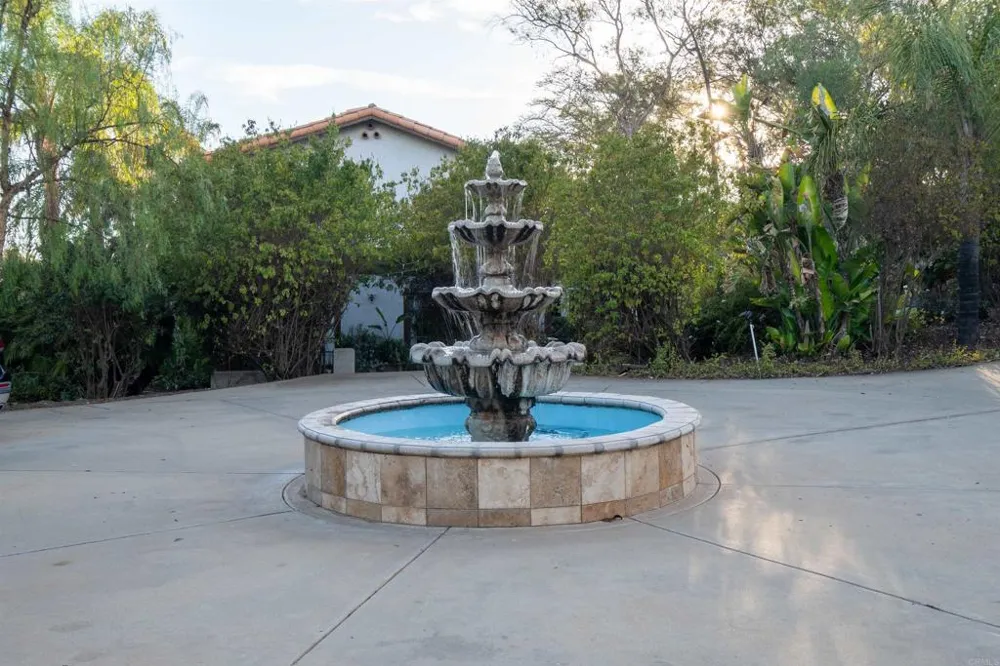 20276 Rancho Villa Road Ramona, CA 92065