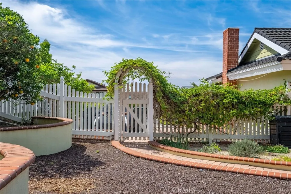 3675 Vigilance Rancho Palos Verdes, CA 90275