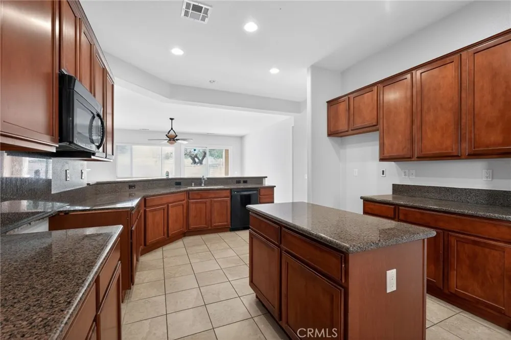 5307 Via Bajamar Hemet, CA 92545