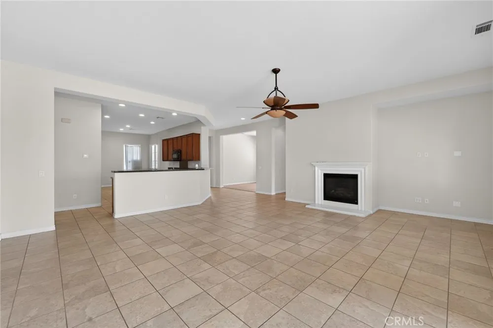 5307 Via Bajamar Hemet, CA 92545