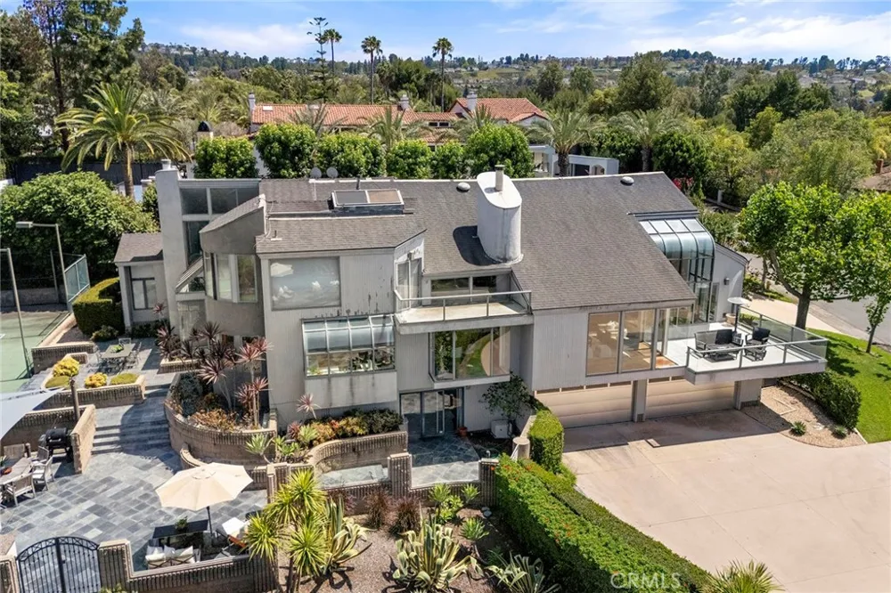 130 S Leola Way Anaheim Hills, CA 92807