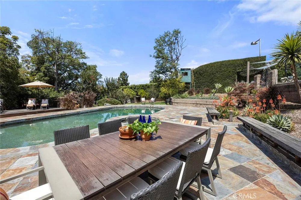 130 S Leola Way Anaheim Hills, CA 92807