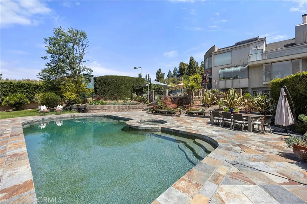 130 S Leola Way Anaheim Hills, CA 92807