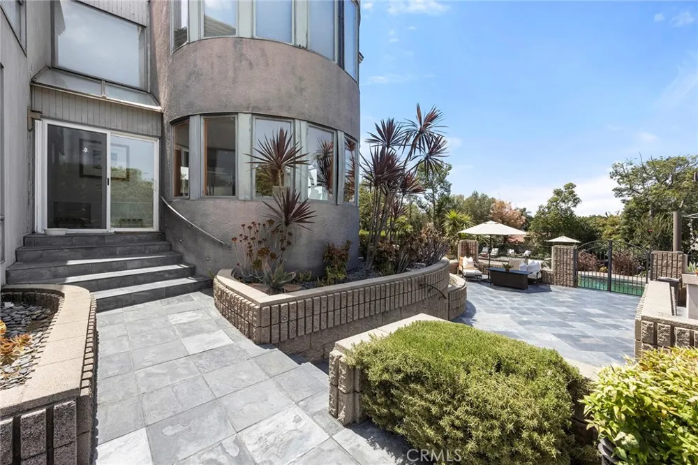 130 S Leola Way Anaheim Hills, CA 92807