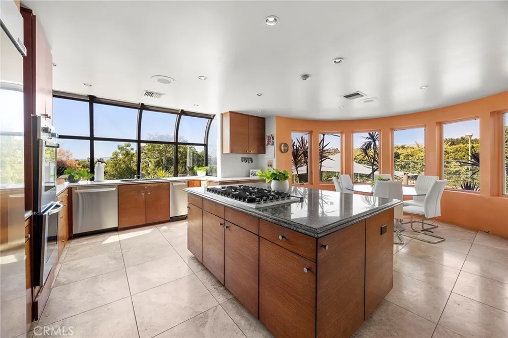 130 S Leola Way Anaheim Hills, CA 92807