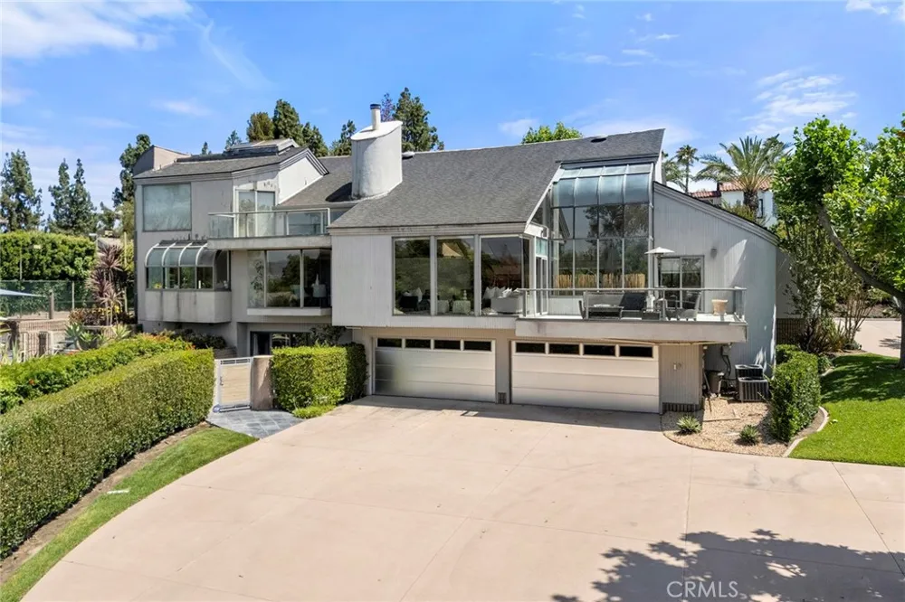 130 S Leola Way Anaheim Hills, CA 92807