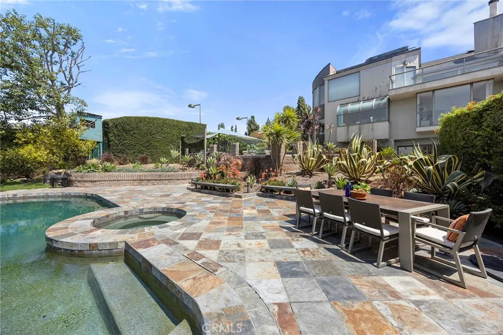 130 S Leola Way Anaheim Hills, CA 92807