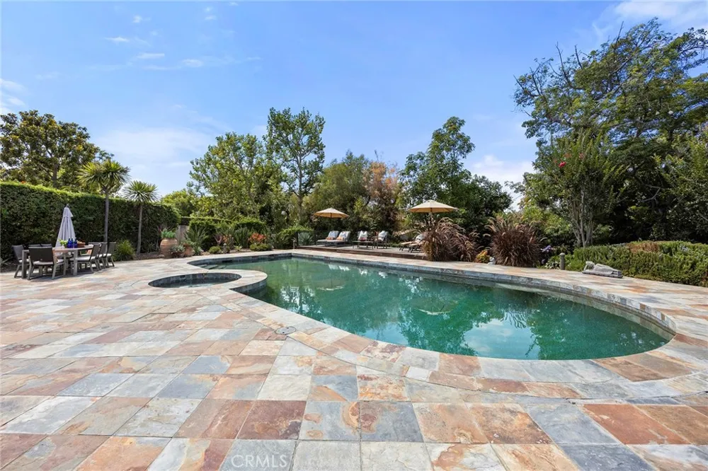 130 S Leola Way Anaheim Hills, CA 92807