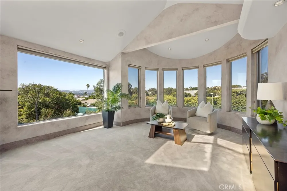 130 S Leola Way Anaheim Hills, CA 92807