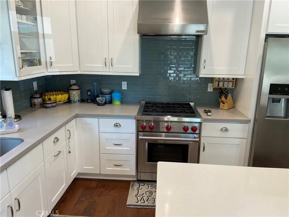4470 Stansbury Avenue Sherman Oaks, CA 91423