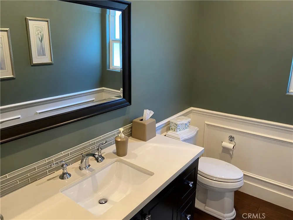 4470 Stansbury Avenue Sherman Oaks, CA 91423