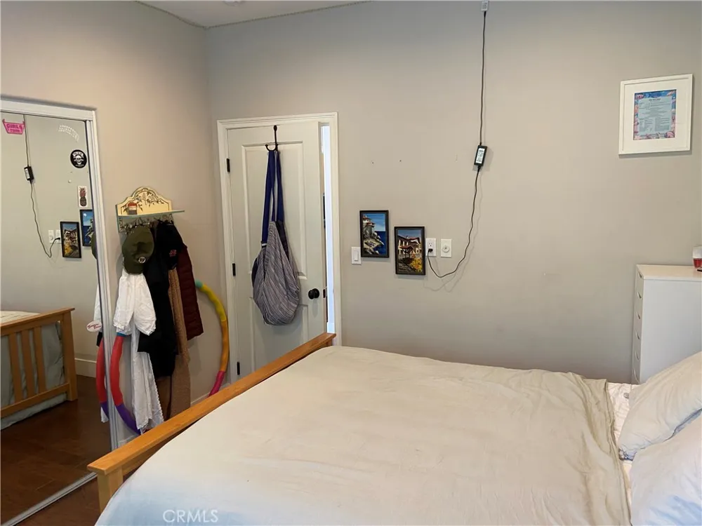 4470 Stansbury Avenue Sherman Oaks, CA 91423