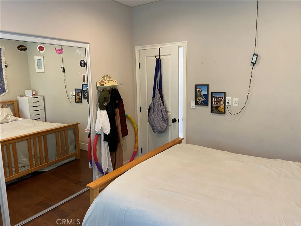 4470 Stansbury Avenue Sherman Oaks, CA 91423
