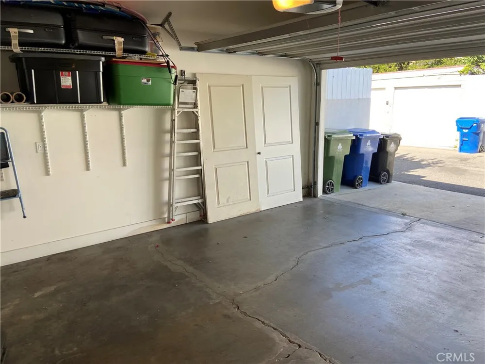 4470 Stansbury Avenue Sherman Oaks, CA 91423