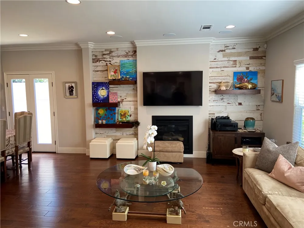 4470 Stansbury Avenue Sherman Oaks, CA 91423