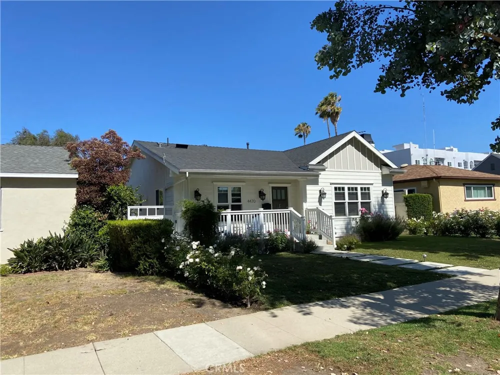 4470 Stansbury Avenue Sherman Oaks, CA 91423