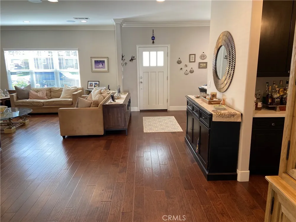 4470 Stansbury Avenue Sherman Oaks, CA 91423
