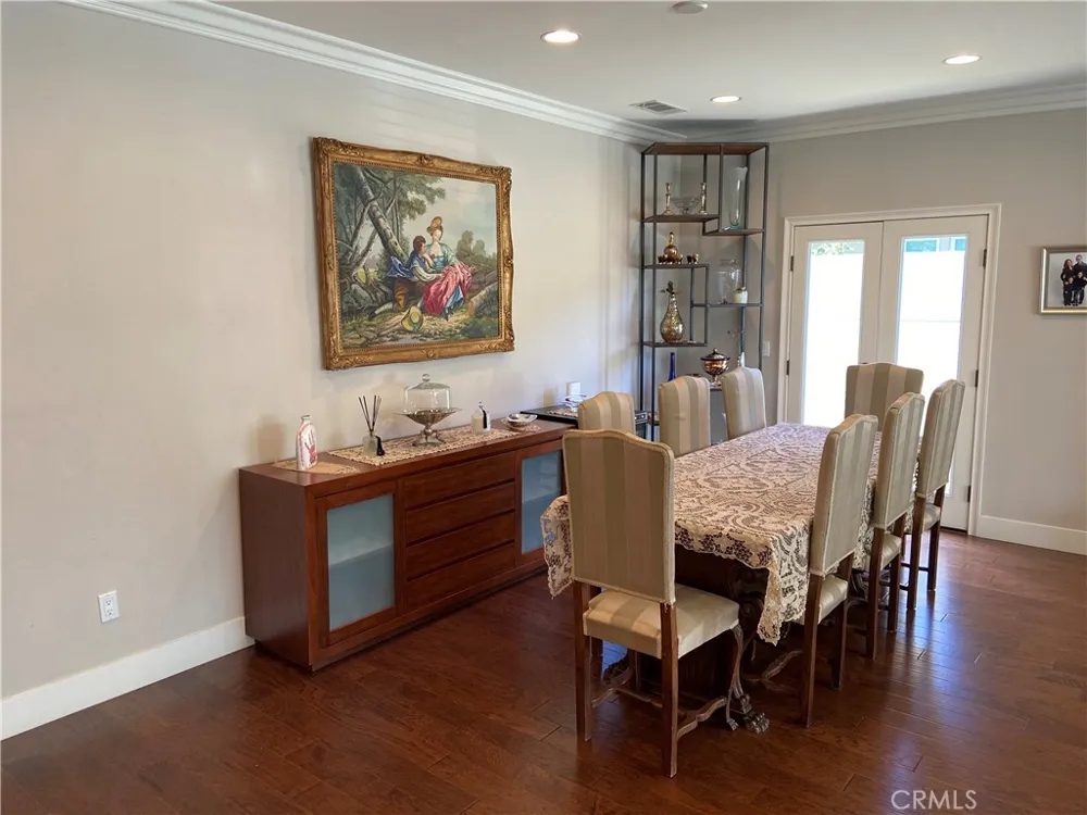 4470 Stansbury Avenue Sherman Oaks, CA 91423