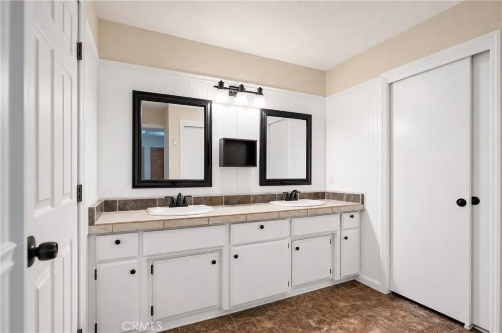 3000 Verdant Court Bakersfield, CA 93309