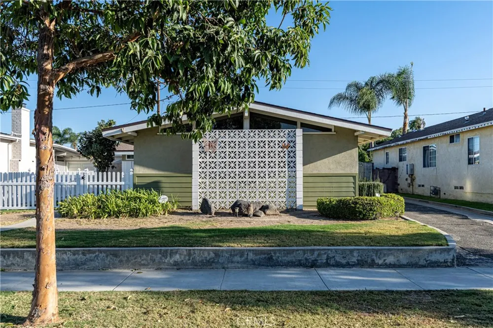 11636 Parkmead Street Santa Fe Springs, CA 90670
