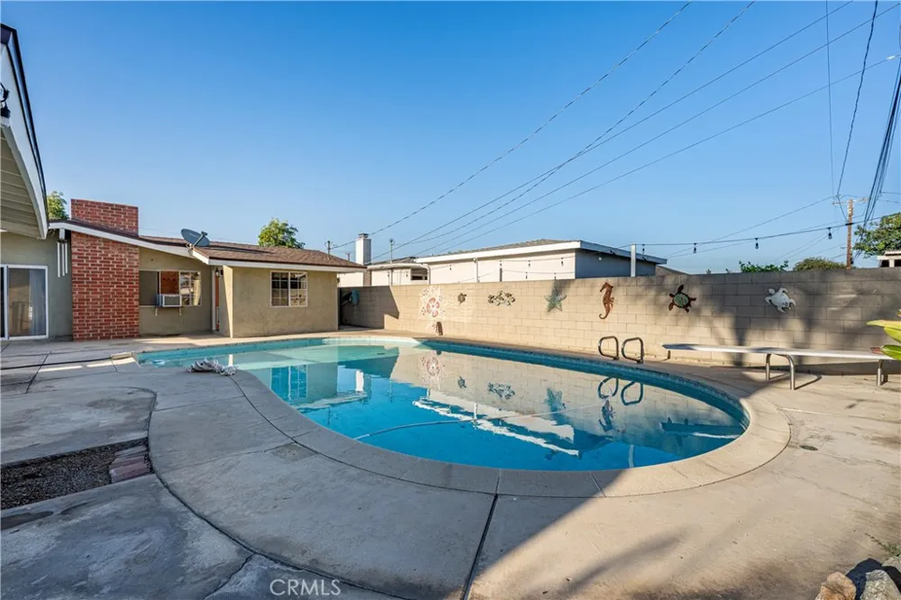 11636 Parkmead Street Santa Fe Springs, CA 90670