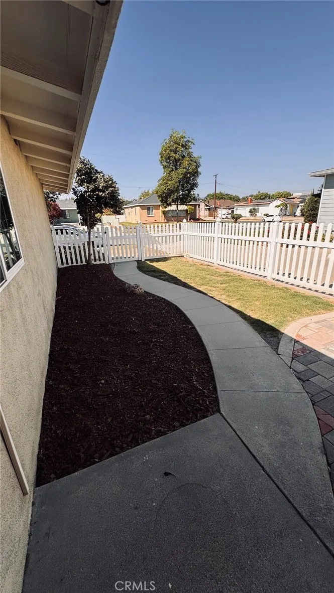 11636 Parkmead Street Santa Fe Springs, CA 90670