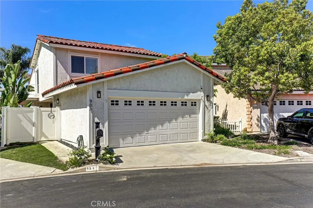 904 S Ridgecrest Circle Anaheim Hills, CA 92807