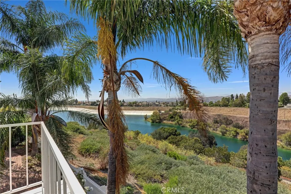 904 S Ridgecrest Circle Anaheim Hills, CA 92807