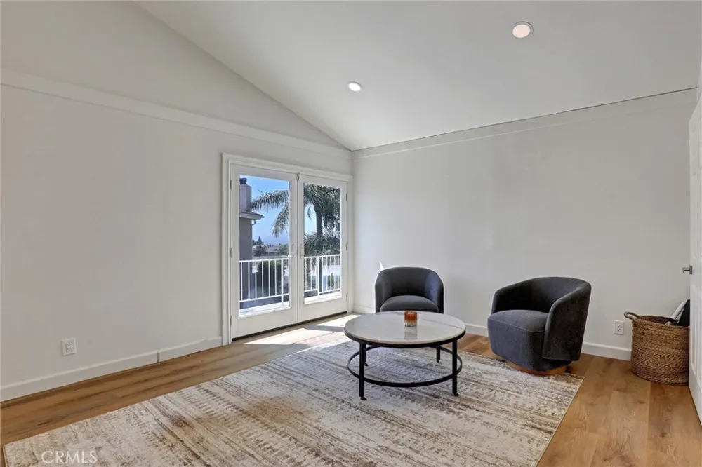 904 S Ridgecrest Circle Anaheim Hills, CA 92807