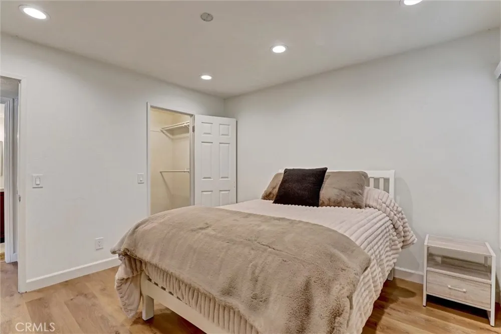 904 S Ridgecrest Circle Anaheim Hills, CA 92807