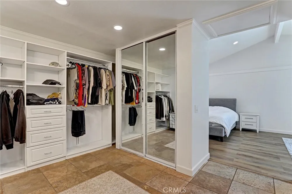904 S Ridgecrest Circle Anaheim Hills, CA 92807