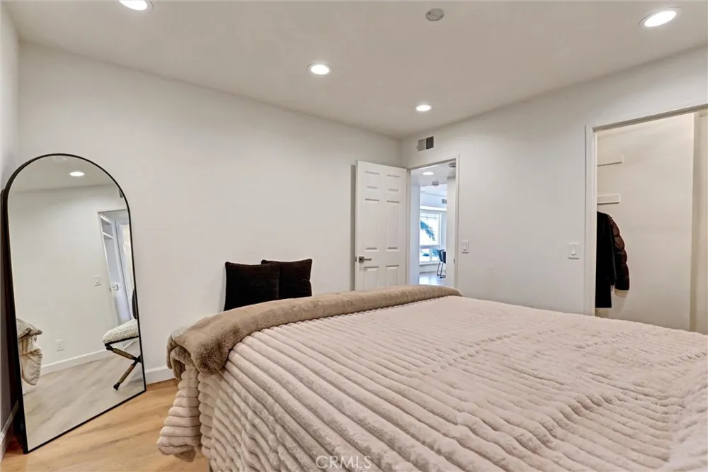 904 S Ridgecrest Circle Anaheim Hills, CA 92807
