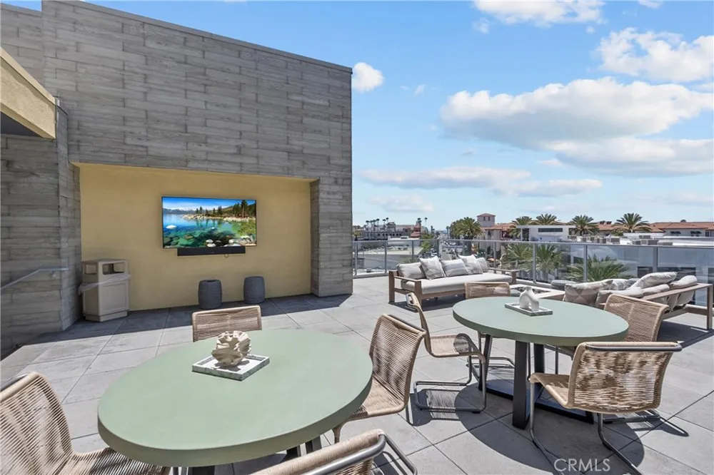 414 Main Street #200 Huntington Beach, CA 92648