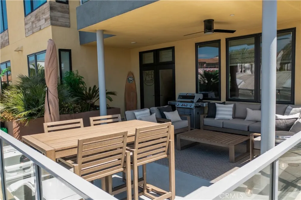 414 Main Street #200 Huntington Beach, CA 92648