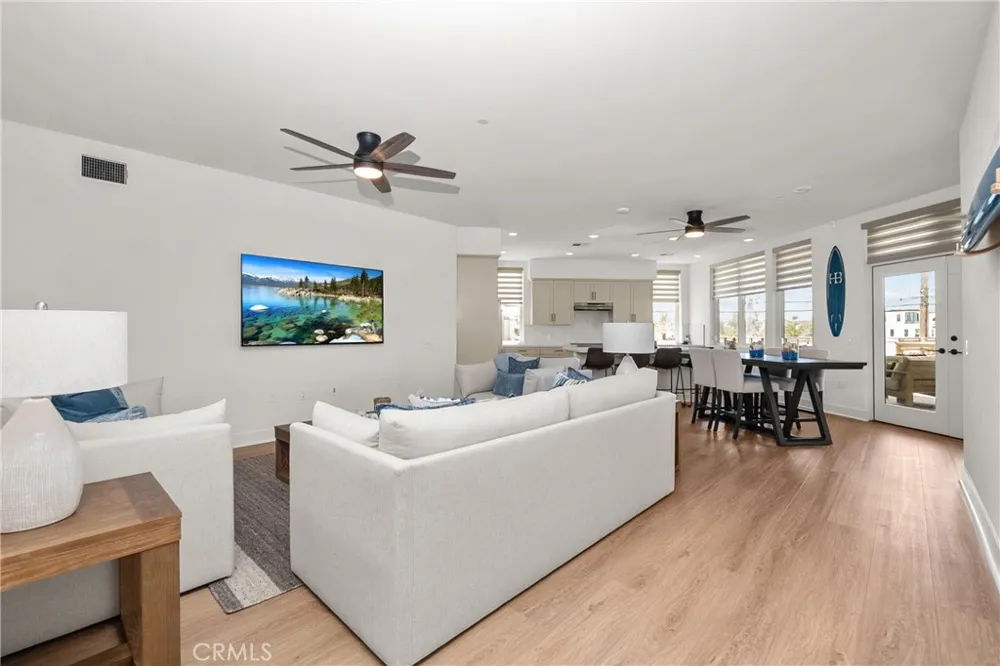 414 Main Street #200 Huntington Beach, CA 92648