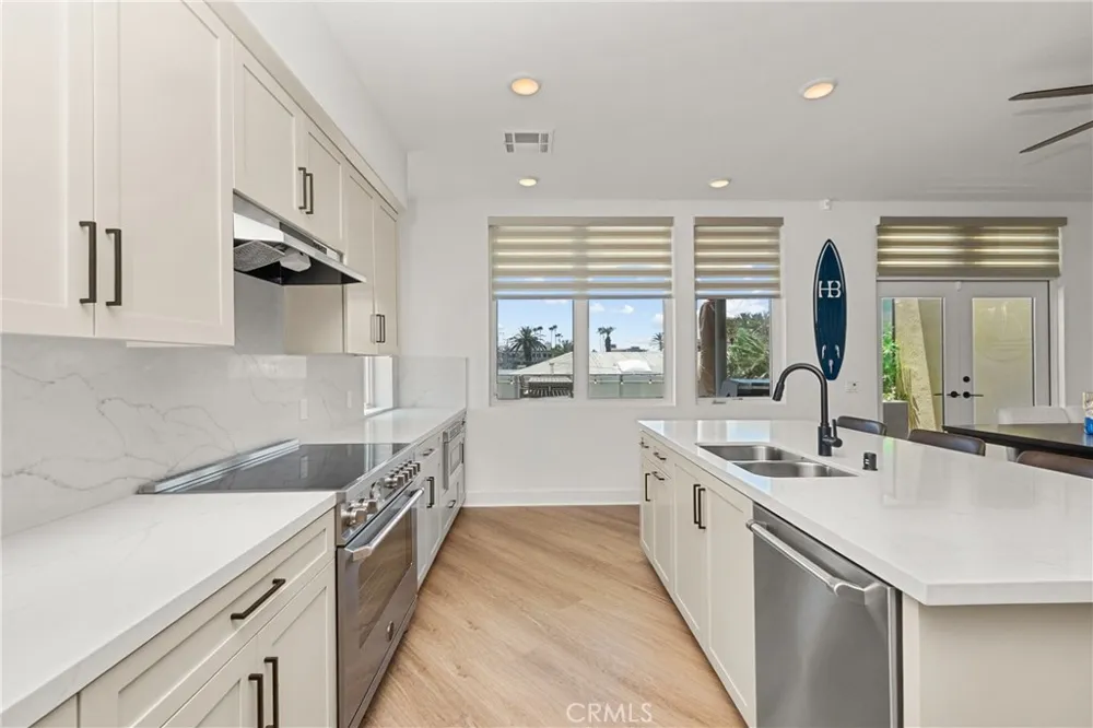 414 Main Street #200 Huntington Beach, CA 92648