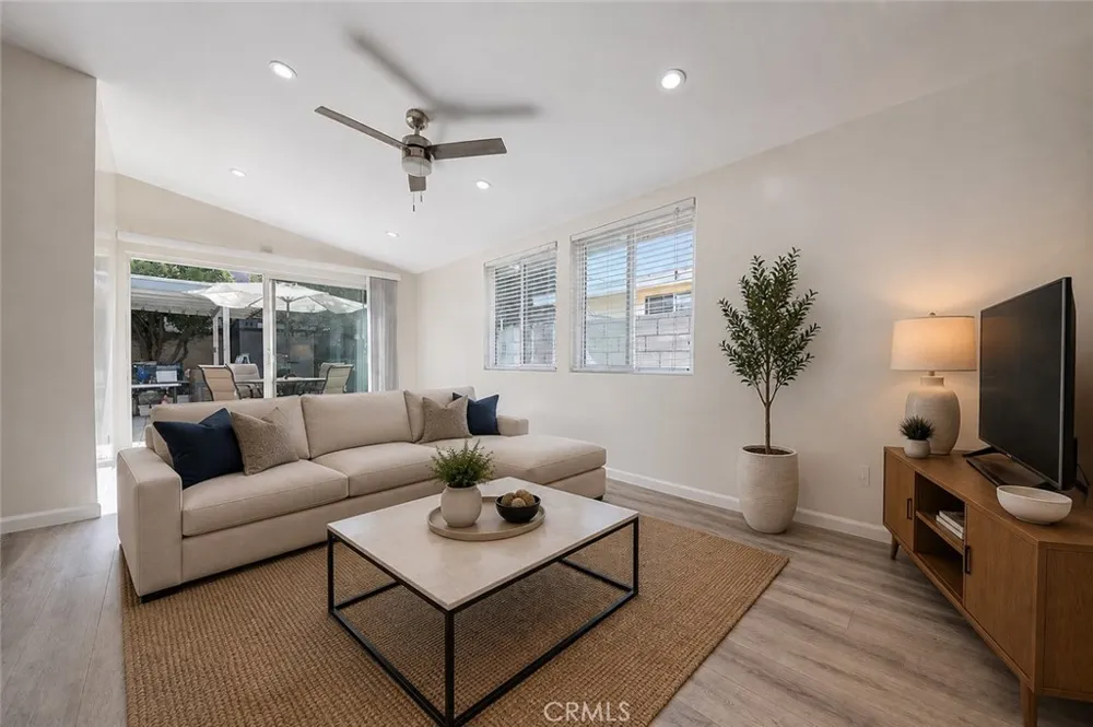 22024 Gulf Avenue Carson, CA 90745