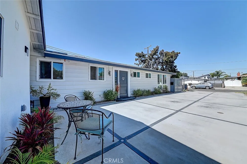 22024 Gulf Avenue Carson, CA 90745