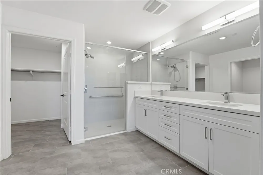 220 Buena Vida Drive #308 Brea, CA 92823