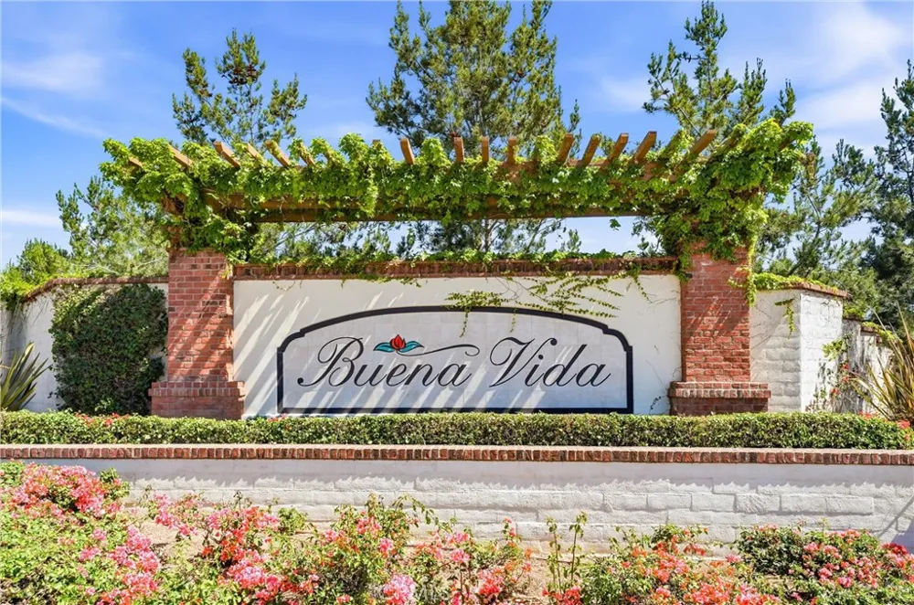 220 Buena Vida Drive #308 Brea, CA 92823