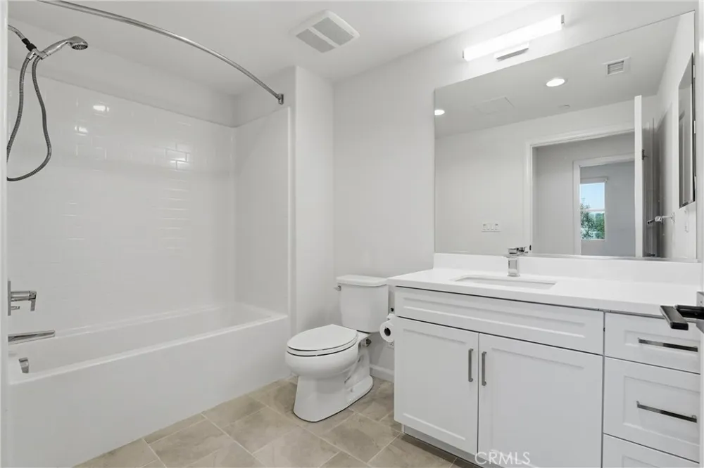 220 Buena Vida Drive #308 Brea, CA 92823