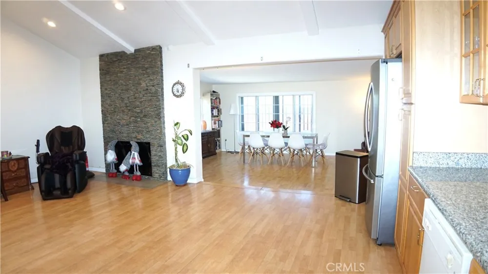 12202 Viarna Cerritos, CA 90703