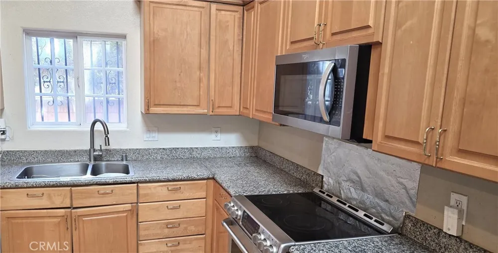 12202 Viarna Cerritos, CA 90703