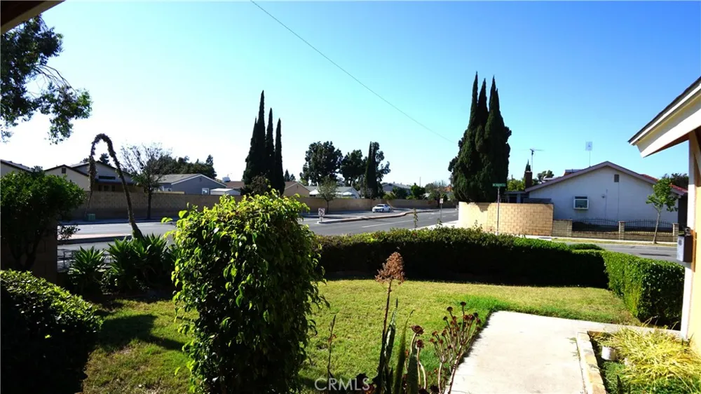 12202 Viarna Cerritos, CA 90703